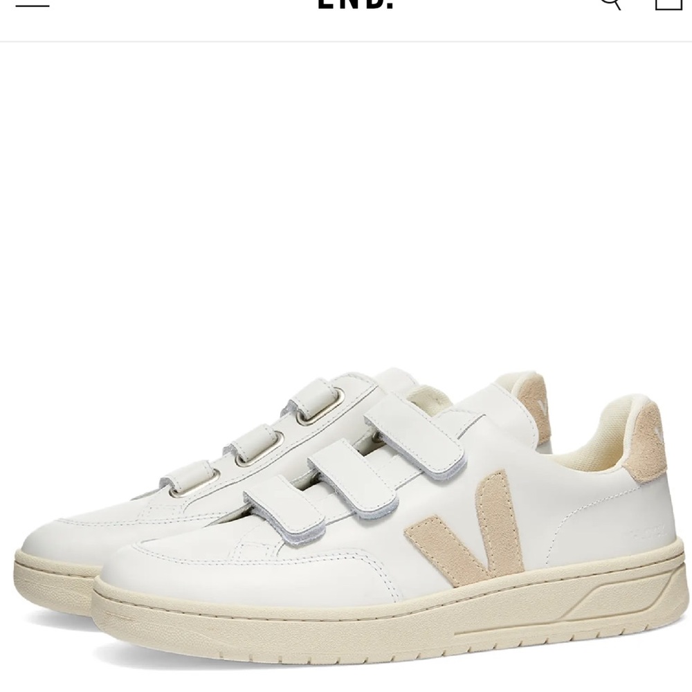 VEJA WOMENS V-LOCK SNEAKER size 8